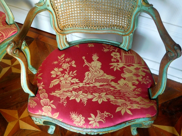 JB Gourdin : salon de 2 fauteuils et 4 chaises cannés d'époque Louis XV aux chinoiseries - estampillé