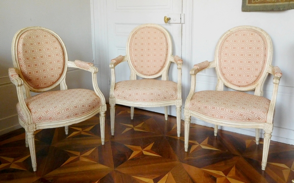 JB Lelarge : large set of 9 Louis XVI seats - a sofa, 2 bergeres, 6 armchairs - stamped