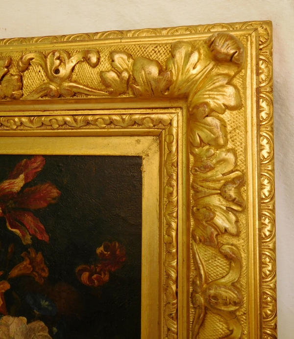 18th century Dutch school : bouquet of flowers, in a 19th century gilt wood frame