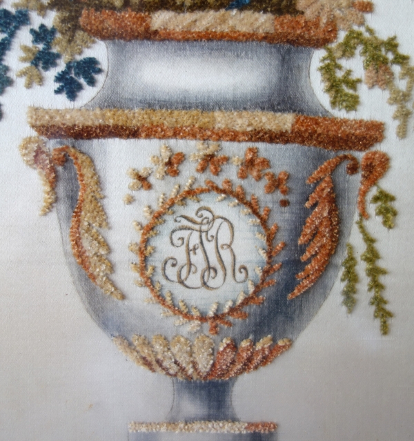 Soie chenillée Lyonnaise, bouquet de fleurs d'époque Empire Restauration par Hoeth à Lyon