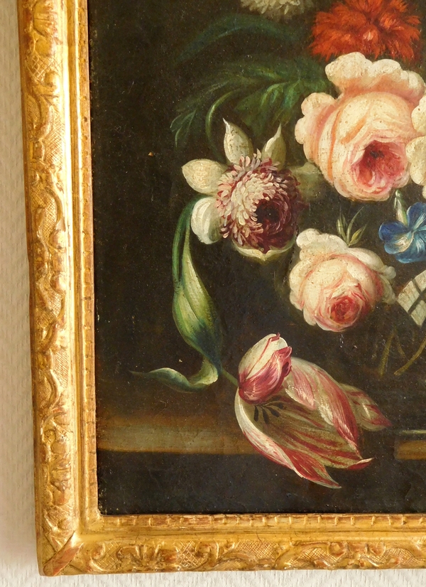 Ecole Hollandaise du XVIIIe siècle : bouquet de fleurs, huile sur toile, cadre en bois doré à la feuille d'or