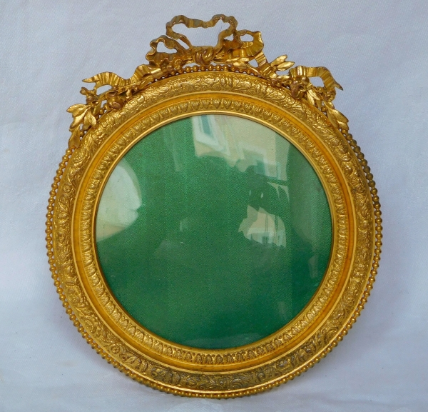 Grand cadre de photo ou de miniature de style Louis XVI en bronze doré - époque Napoléon III