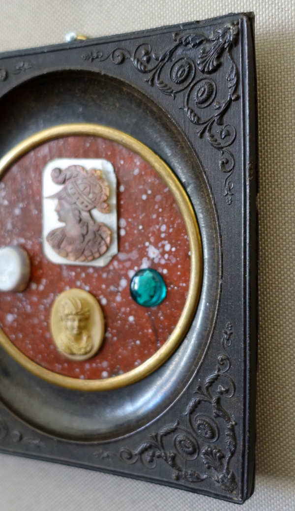 Collection d'intailles & camées à l'antique encadrées, souvenir du Grand Tour, Napoléon III