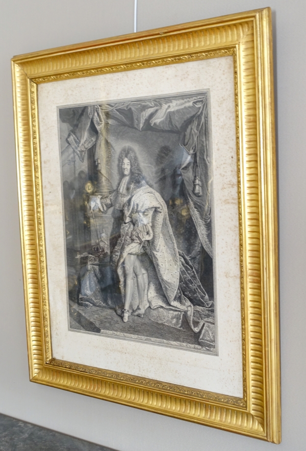 Large royalist engraving : portrait of Louis XIV, gilt wood frame - 82cm x 99.5cm