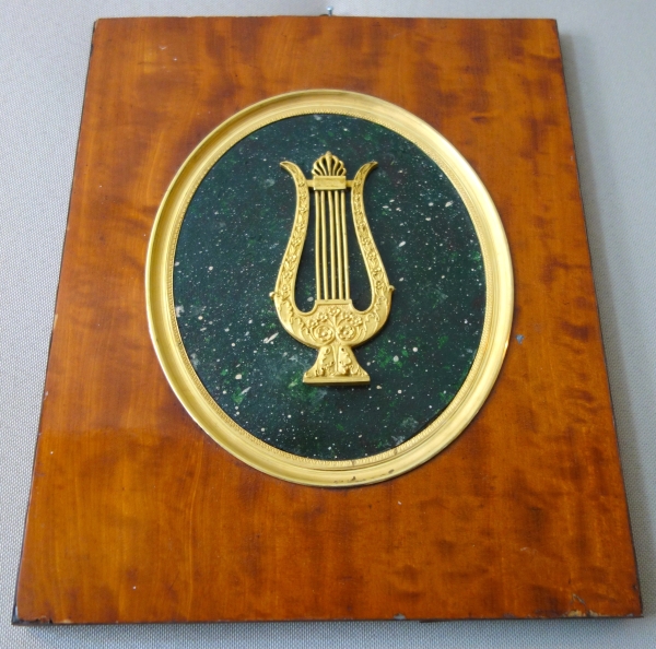 ?Grande miniature Empire en bronze ciselé et doré au mercure, cadre en citronnier - 29cm x 24cm