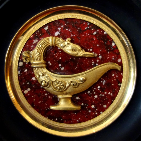 Miniature Lampe à l'antique, souvenir du Grand Tour, bronze doré au mercure sur fond porphyre