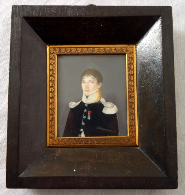 Portrait miniature d'un officier de chasseurs à pieds d'époque Premier Empire
