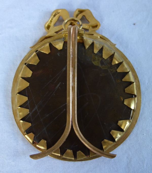 Miniature chinoiserie à suspendre ou poser - bronze et laque dans le goût de la Chine - vers 1900