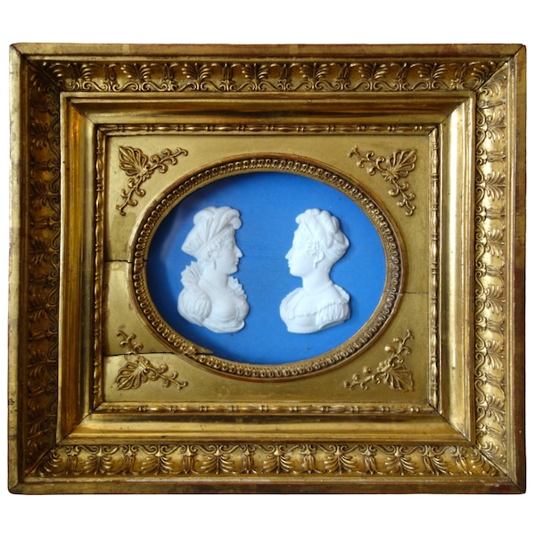 Sevres : biscuit portraits of Duchess of Angouleme and Duchess of Berry in the style of Wedgwood