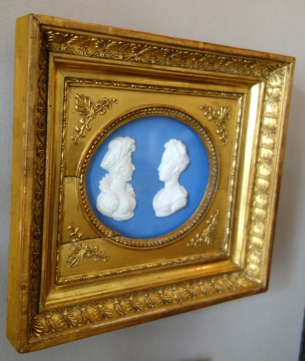 Sevres : biscuit portraits of Duchess of Angouleme and Duchess of Berry in the style of Wedgwood