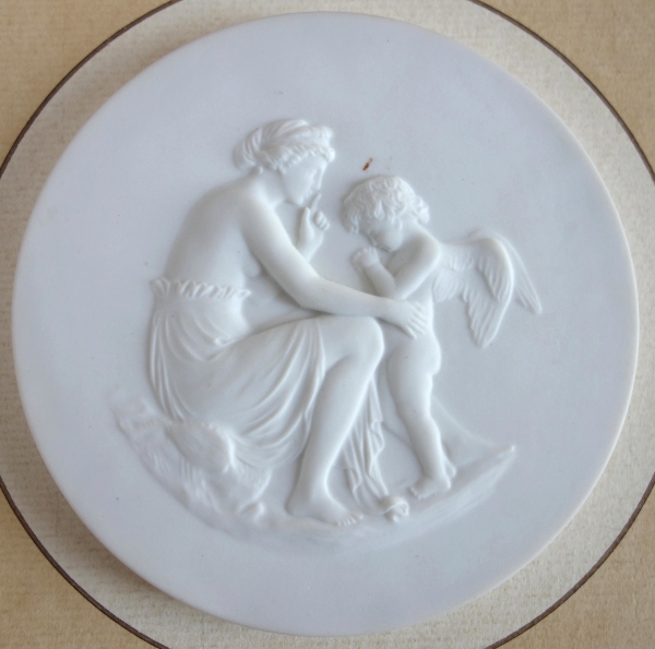 Manufacture de Sèvres : paire de miniatures en biscuit - La leçon à l'amour et la leçon de l'amour d'après Boizot