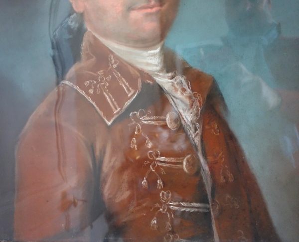 Ecole Française du XVIIIe siècle, paire de portraits pastels d'époque Louis XVI