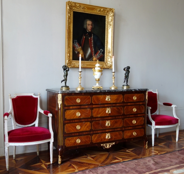 18th century French school, portrait of an aristocrat, Louis XV painting - 60cm x 76cm