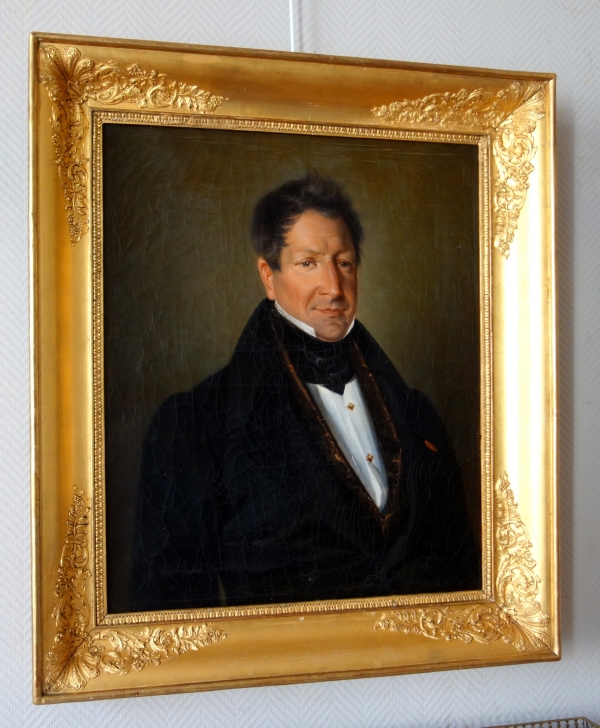 Early 19th century French school, portrait of an aristocrat in the 1830s - oil on canvas - 82.5cm x 73.4cm