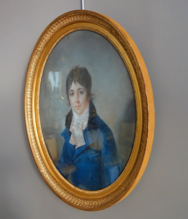 Early 19th century French school, pastel portrait of a young man - Empire period