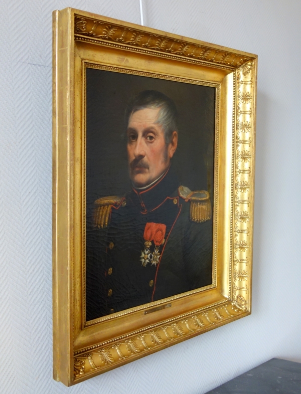 Portrait of a French officer under French Empire - oil on canvas - 54cm x 65cm