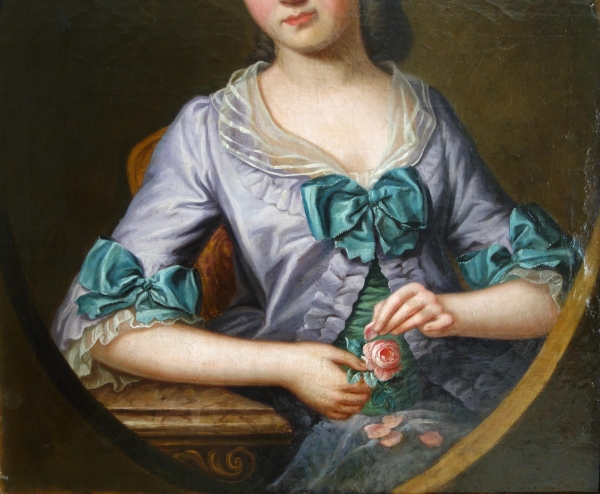 Ecole Française du XVIIIe siècle : grand portrait de dame aristocrate époque Louis XVI - 79cm x 95cm