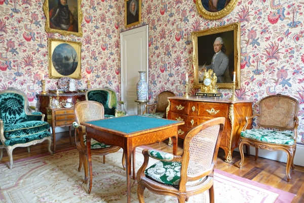 Donatien Nonnotte (attribué à) : portrait de gentilhomme d'époque Louis XV, huile sur toile