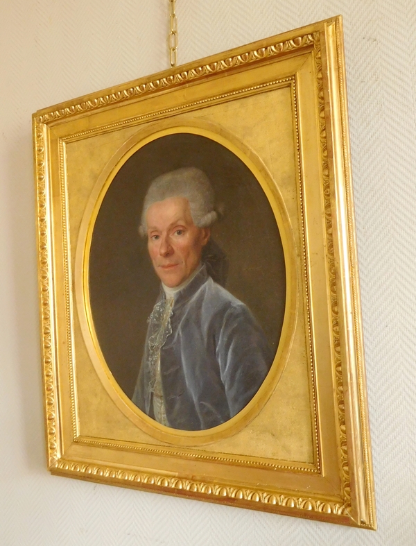 Ecole Française du XVIIIe siècle : portrait de gentilhomme d'époque Louis XVI - huile sur toile