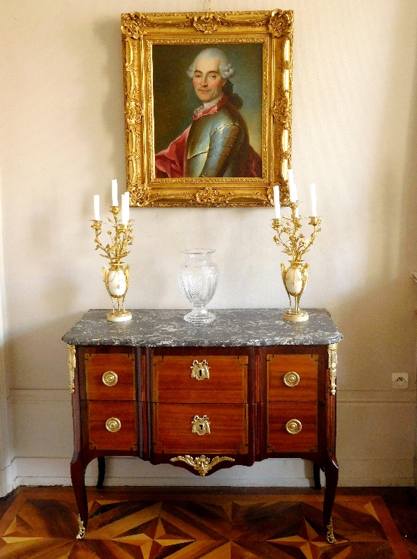 Portrait de gentilhomme Officier en cuirasse, école Française du XVIIIe siècle