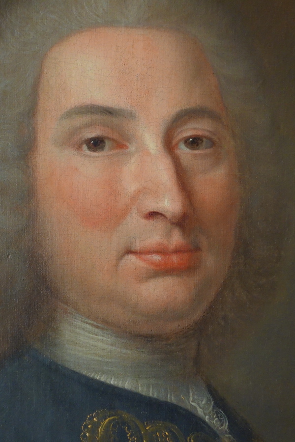 Ecole Française du XVIIIe siècle, portrait de gentilhomme d'époque Régence - Louis XV - 89cm x 105cm