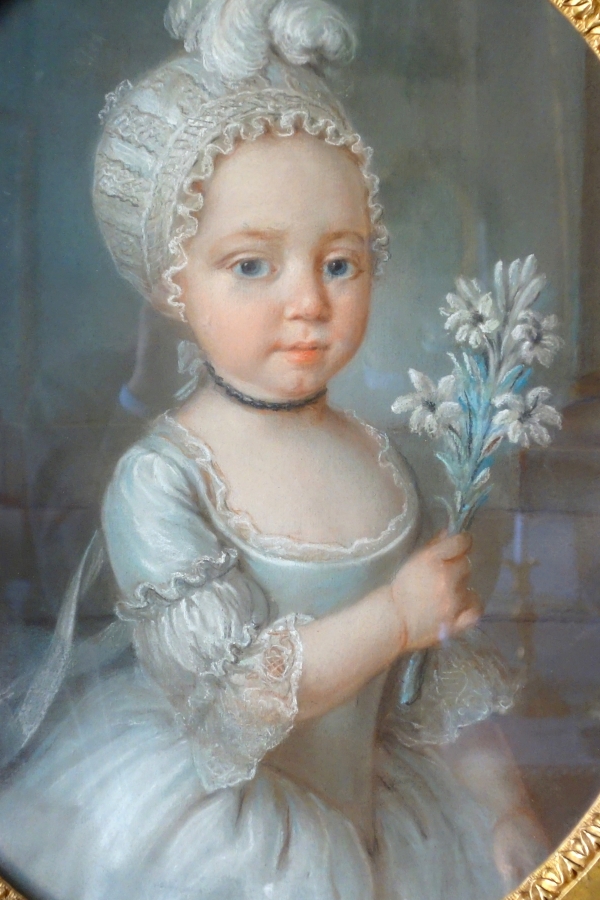 Ecole Française du XVIIIe siècle, portrait pastel de Madame Royale, Marie Thérèse Charlotte de France