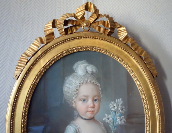 Ecole Française du XVIIIe siècle, portrait pastel de Madame Royale, Marie Thérèse Charlotte de France