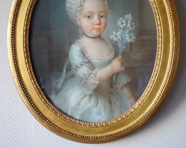 Ecole Française du XVIIIe siècle, portrait pastel de Madame Royale, Marie Thérèse Charlotte de France