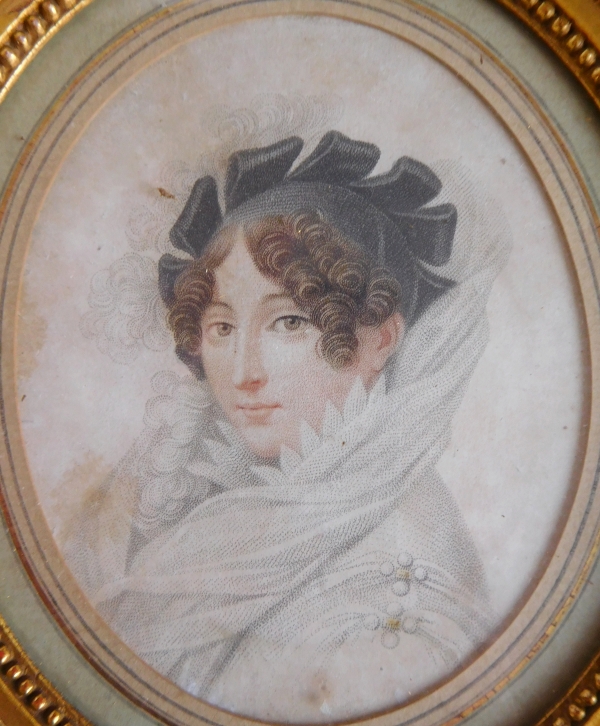 Portrait miniature de dame d'époque Directoire - gravure aquarellée dans un cadre en bois doré