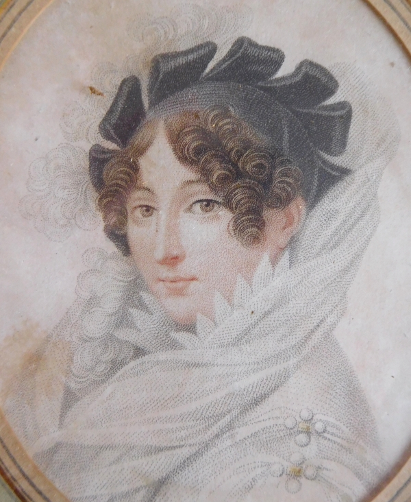 Portrait miniature de dame d'époque Directoire - gravure aquarellée dans un cadre en bois doré