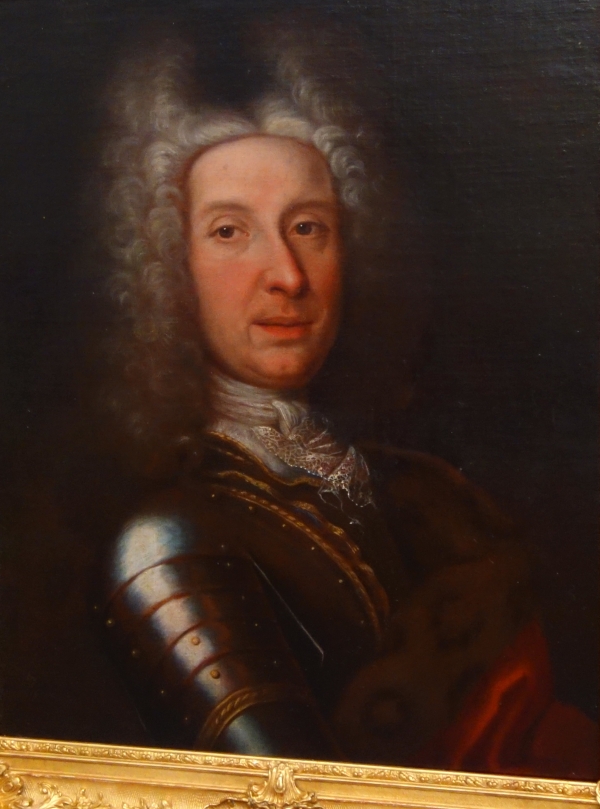 Ecole Française du XVIIIe siècle, portrait d'aristocrate officier en cuirasse, époque Régence