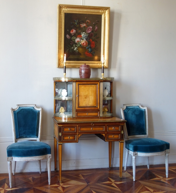 19th century French school : flowers in a vase circa 1800 - 81.5cm x 70.5cm