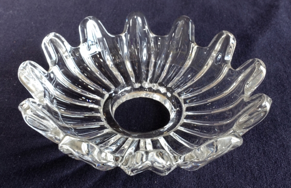 Détail — Bobèche de bougeoir ou lustre en cristal de Baccarat - signée