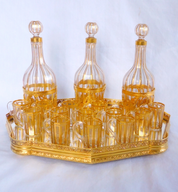 Détail — Risler & Carré : Service à liqueur en cristal de Baccarat doré et vermeil, style Empire - poinçon Minerve