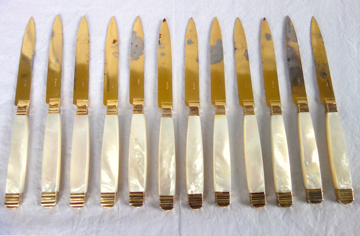 Detail — Set of 12 mother of pearl and vermeil cheese knives