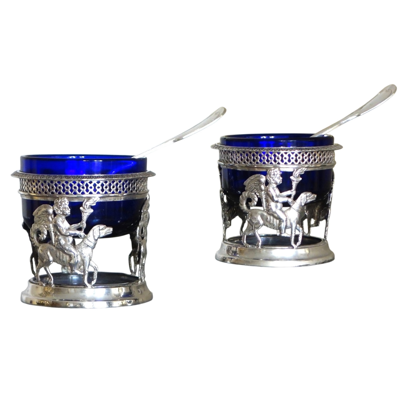 Pair of Empire sterling silver Empire salt cellars, early 19th century production