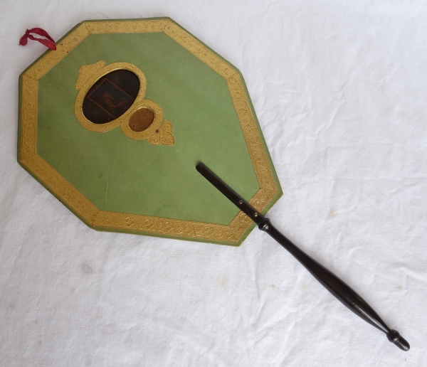 Détail — Eventail "lanterne magique" présentant les tableaux du salon de 1817 - époque Restauration