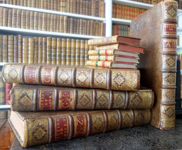 Detail — Moreri : historical dictionnary - 4 in-folio volumes, 1707 - early 18th century, Louis XIV period