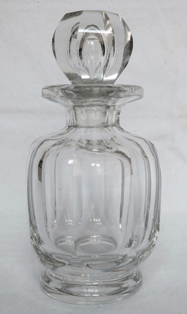 Detail — Baccarat crystal perfume bottle, Malmaison pattern - 13cm - signed