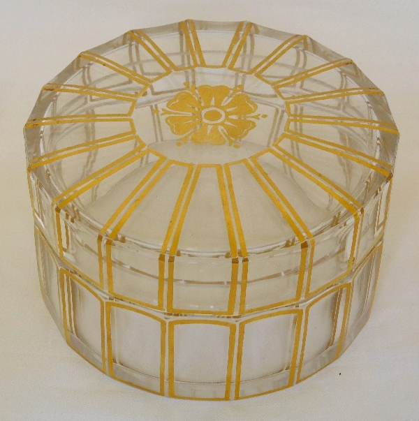 Detail — Baccarat crystal candy box or powder box gilt with fine gold