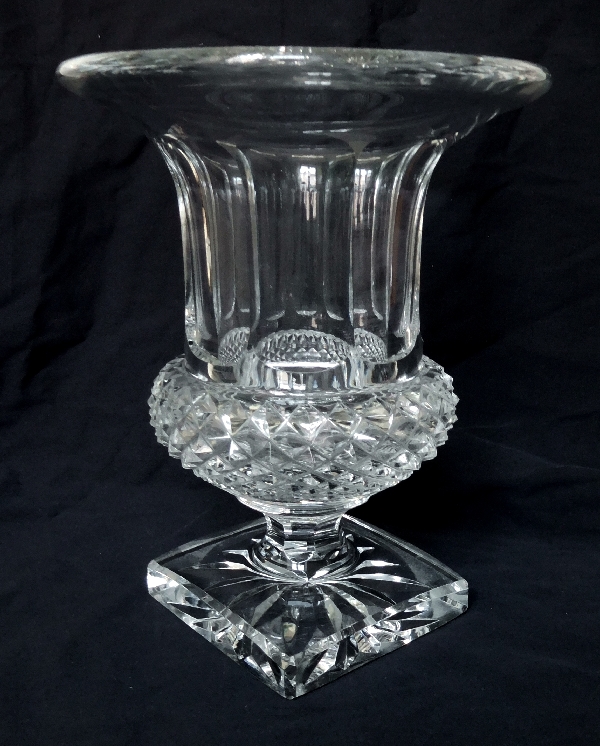 Détail — Grand vase Medicis en cristal de Saint Louis, modèle Versailles - 24,9cm