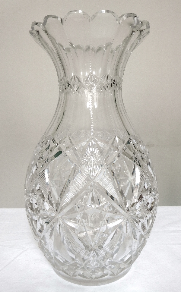 Détail — Spectaculaire vase en cristal de Baccarat, modèle Lagny - 44cm