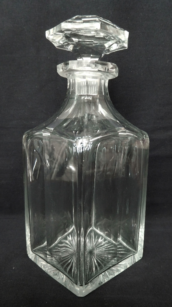 Détail — Flacon à whisky ou à liqueur en cristal de Baccarat