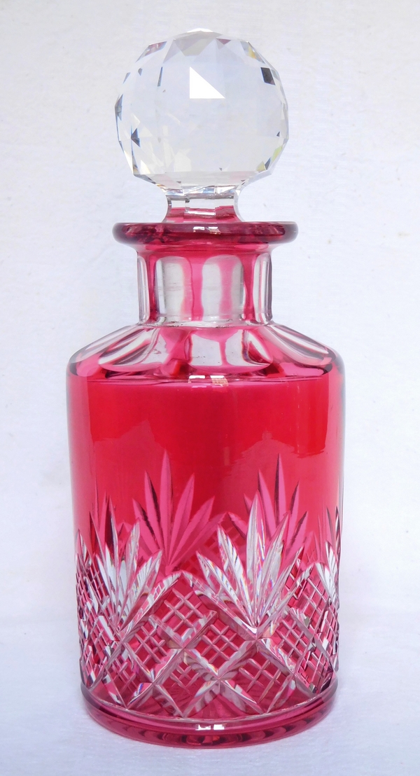 Detail — Antique French Baccarat crystal perfume bottle, pink overlay crystal, Douai pattern - 19.2cm