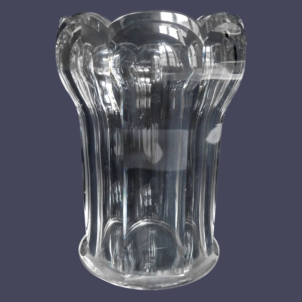 Elegant Baccarat crystal vase, Malmaison pattern, early 20th century