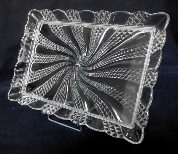 Detail — Baccarat crystal tray or cake dish, Serpentine pattern - signed