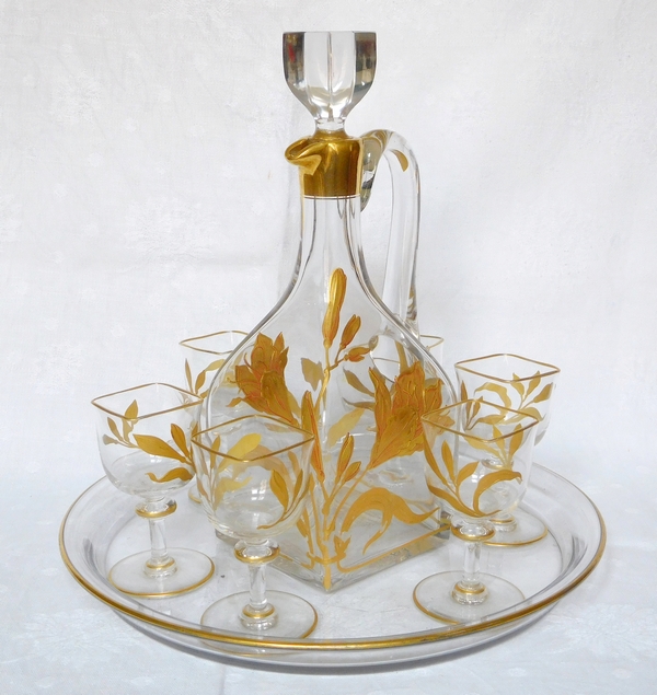 Detail — Baccarat crystal Art Nouveau port set enhanced with fine gold, original sticker