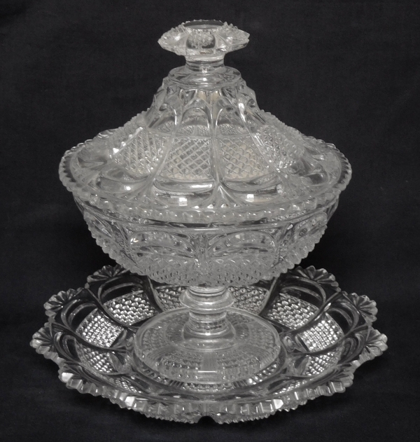 Detail — Baccarat / Le Creusot crystal candy pot, 19th century circa 1830-40