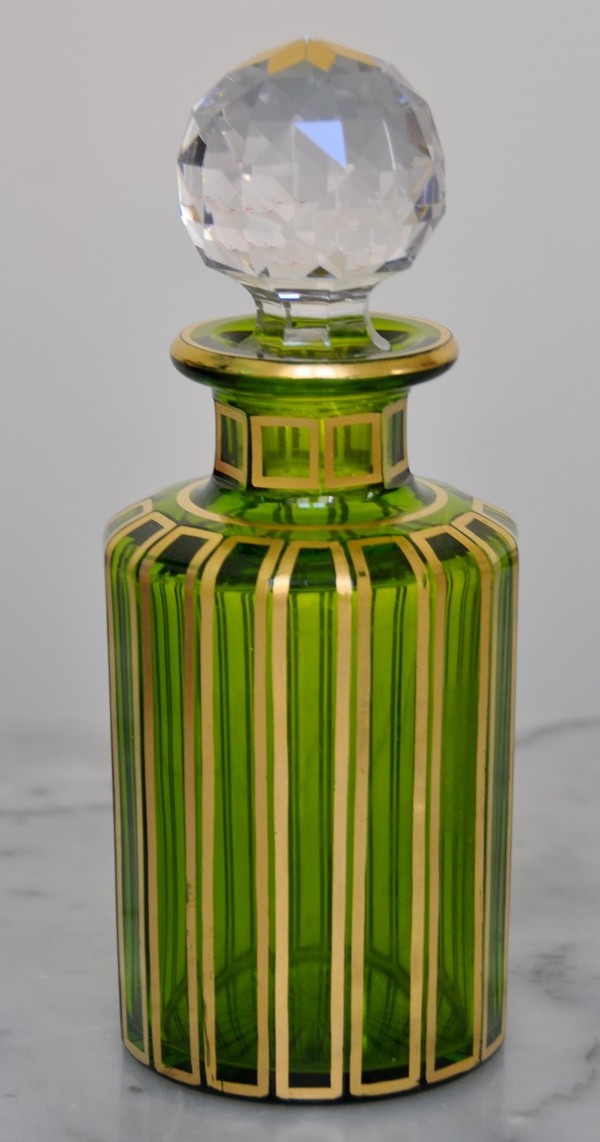 Detail — Green, tall Baccarat crystal perfume bottle gilt with fine gold