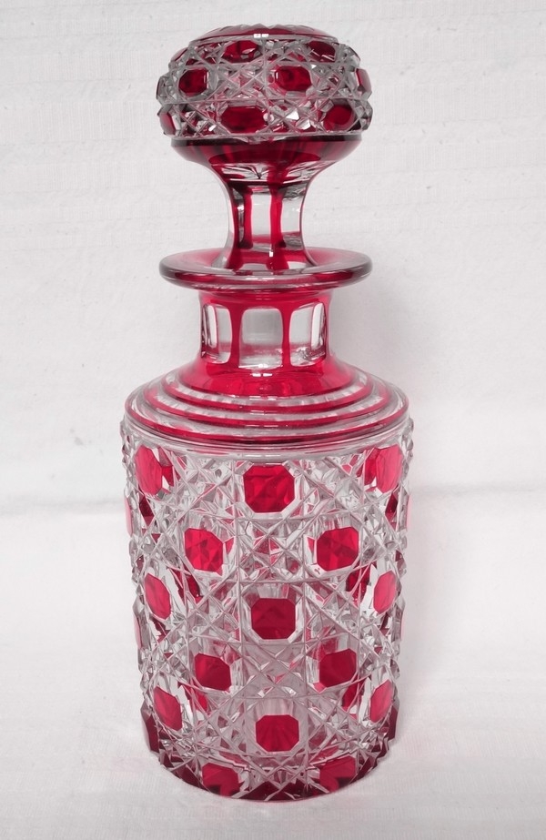 Détail — Flacon de toilette en cristal de Baccarat, modèle Pontarlier / Diamants Pierreries doublé rose - 21,2cm